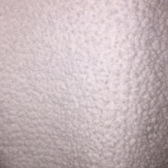 White Roxy Vest - Picture 4 of 5